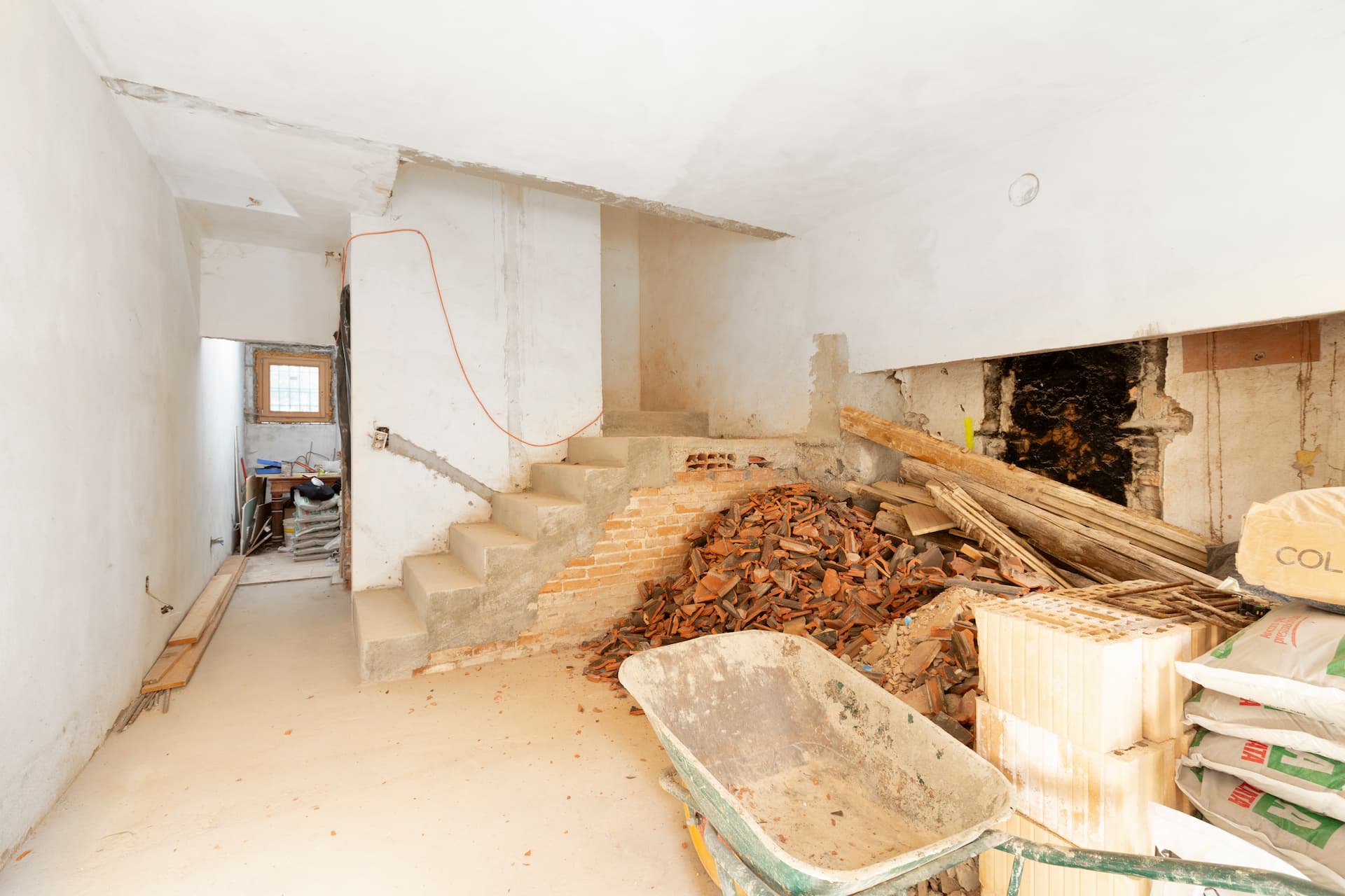 casa vecchia ristrutturata prima - ingresso